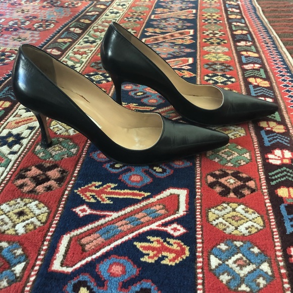 Manolo Blahnik Tuccio Heels - Picture 4 of 8